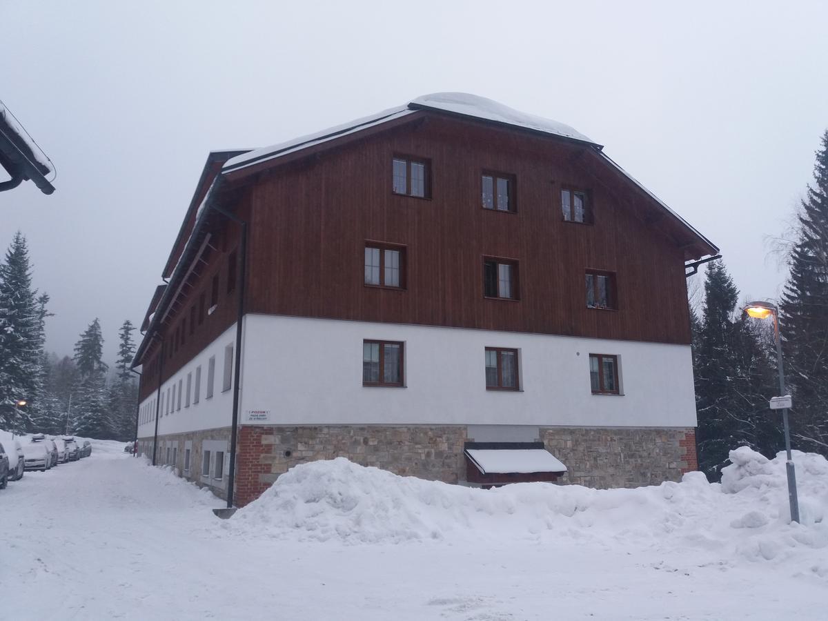 Apartman Spicak Sruby Buitenkant foto